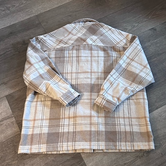 HFX Tan Button Front Flannel Shacket Size Large - Picture 4 of 6